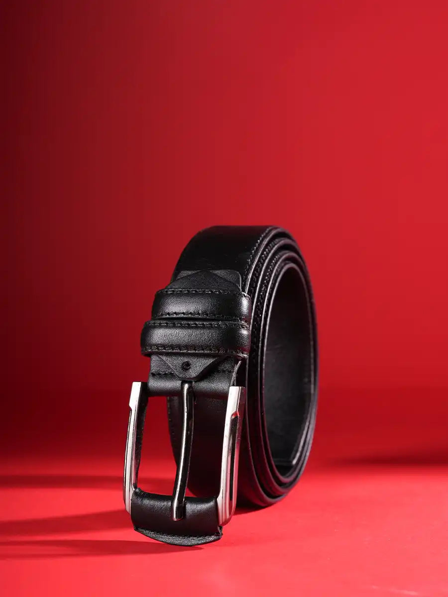 Sovereign Diamond-Embossed Leather Belt